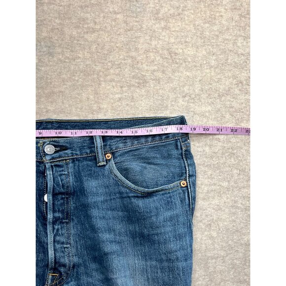 Levi's 501 Button Fly Straight Leg Medium Wash Men's Denim Jeans 36 X 34 - Picture 8 of 9